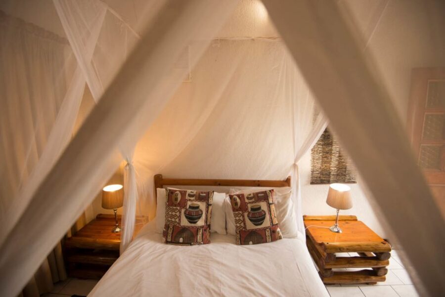 Johannesburg: 5-Day Classic Kruger National Park Safari - Sunset drive, spotlight night drive, and the Marula Tree Boma BBQ