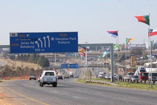 Johannesburg Airport Private Transfers: Departures (Hotel Pickup) - Why this transfer works: Sandton to JNB without the guessing
