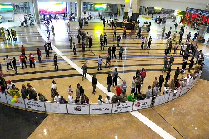 Johannesburg Airport Private Transfers: Departures (Hotel Pickup) - Vehicle choices: matching your group size and style