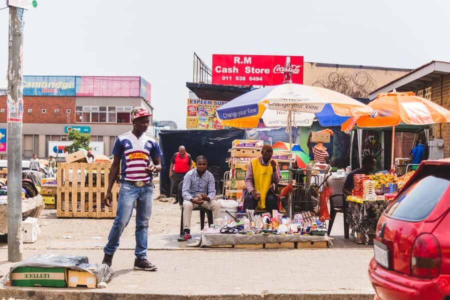 Johannesburg and Soweto Night Tour - Ubuntu Kraal Beer Tasting: A Taste Stop That Breaks the Route