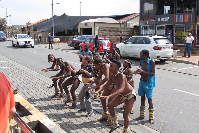 Johannesburg and Soweto Private Guided Tour with Shebeen Lunch. - Houghton Estate and the city’s “in-between” moments
