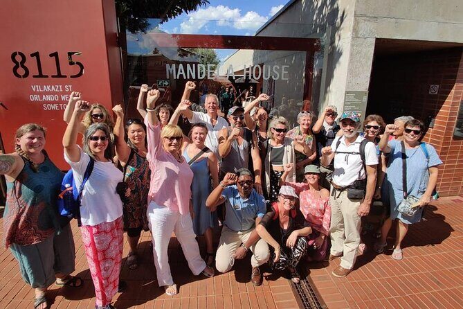 Johannesburg and Soweto Tour in French - A 7–8 Hour Soweto & Johannesburg Day With French-First Guidance