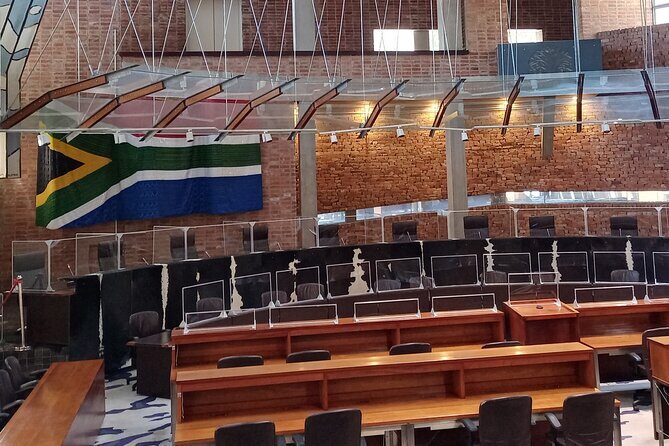 Johannesburg Apartheid Museum and Soweto - Hector Pieterson Square: short stop, real emotional impact