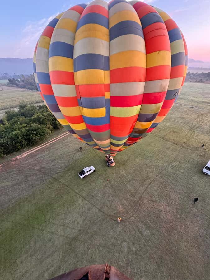 Johannesburg: Hot Air Balloon Flight along Magalies Valley - The Kind of Host You Want on This Morning