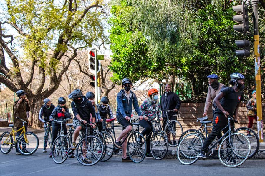 Johannesburg: Inner City Guided Cycling Tour - Braamfontein/Braamdontein street art: where the story shows up fast