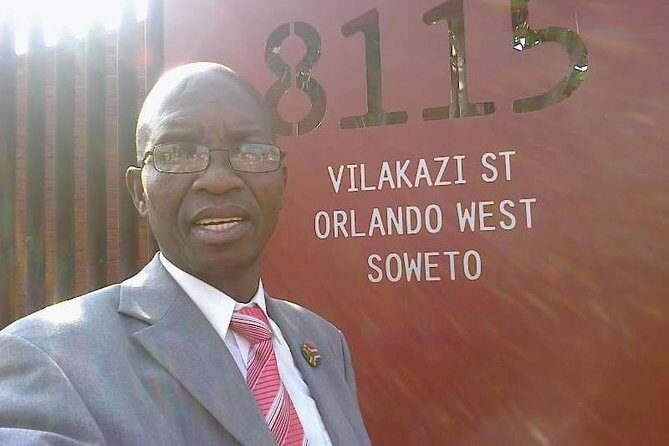 Johannesburg Soweto Highlights Tour - How the route feels: tight timing, big meaning