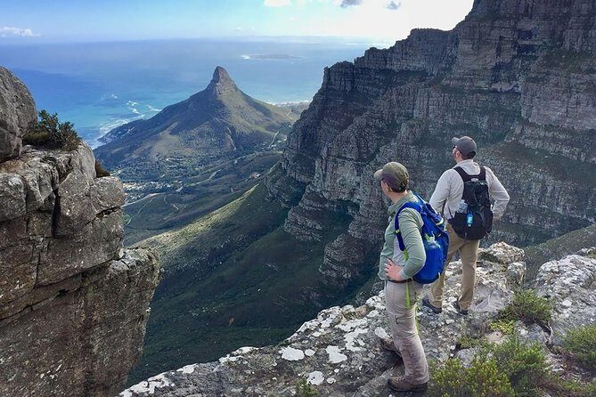 Kasteelspoort to Table Mountain summit - Why this route works: Kasteelspoort and the 12 Apostles vibe