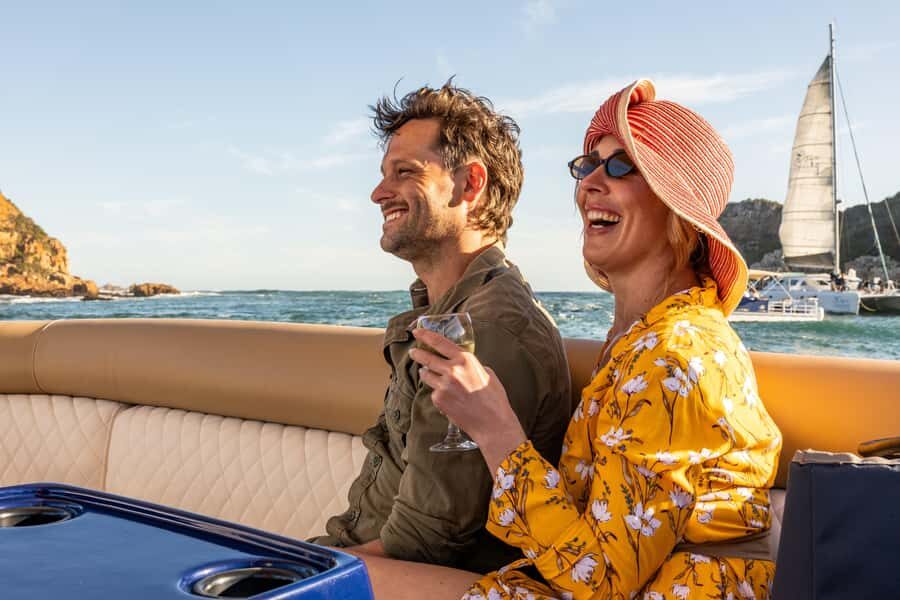 Knysna: Knysna Lagoon Pontoon Boat Cruise - Pontoon Comfort on the Tom Cruiser Boat