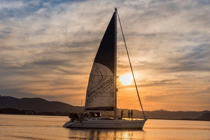 Knysna Sunset Sailing Cruise, Light Dinner & Bubbly - Your Dinner on Deck: Sparkling Wine and a Light Mediterranean Platter