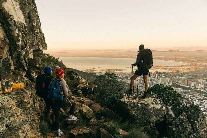 Lion's Head Hike-sunrise/sunset with professional private guide - Near the top: scramble time, chains, and the alternate line