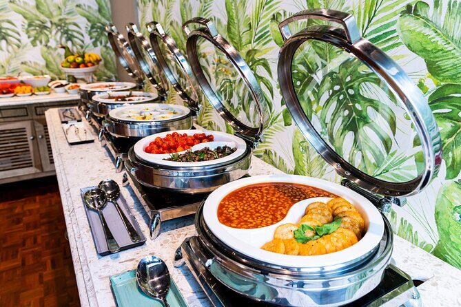 Luxury Tours Cape Town 7 Days - Franschhoek day: Wine and cheese in the French Corner food-and-gallery vibe