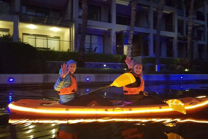 Night Kayaking in Battery Park V&A Waterfront - Price and Value: Why $25.66 Can Make Sense for a Night Activity