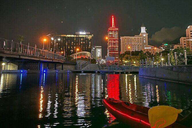 Night Kayaking in Battery Park V&A Waterfront - Getting There From the V&A Area (Without Making It Complicated)