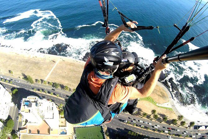 Paragliding in Cape Town (Icarus) - Landing and the Easy Get-Back to the Top