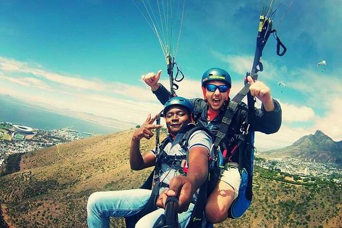Paragliding in Cape Town (Icarus) - Gear Fit and Safety Briefing: Getting Ready for Tandem Flight
