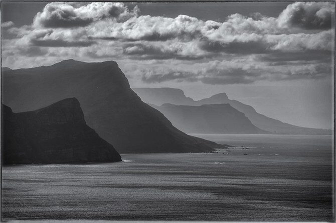 Peninsula Photography Tour - Signal Hill at sunrise: city lines and crisp light