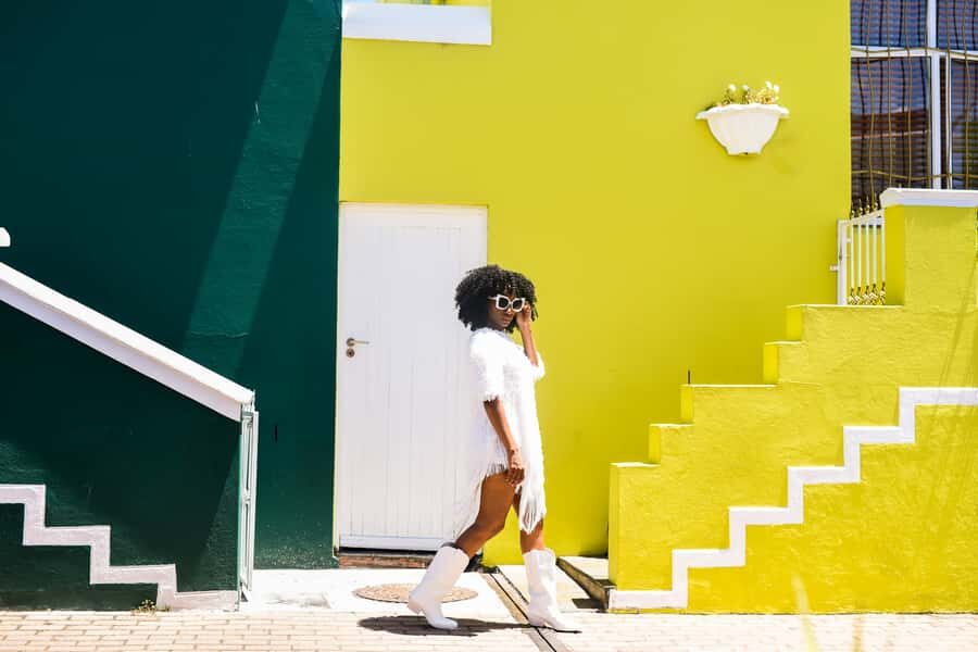 Photoshoot Session: Cape Town Bo-Kaap! - How the shoot works: following the light and the best corners
