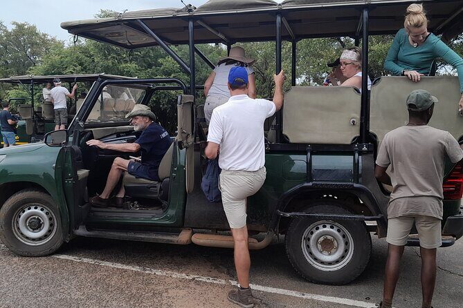 Pilanesberg Safari Open vehicle game Full Day - Lunch at a Park Lodge: A Smart Break Built Into the Day