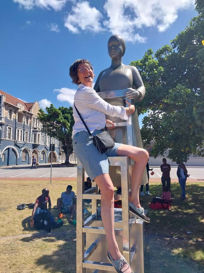 PORT ELIZABETH CITY TOUR - Port Elizabeth by foot and car: what 150 minutes really feels like