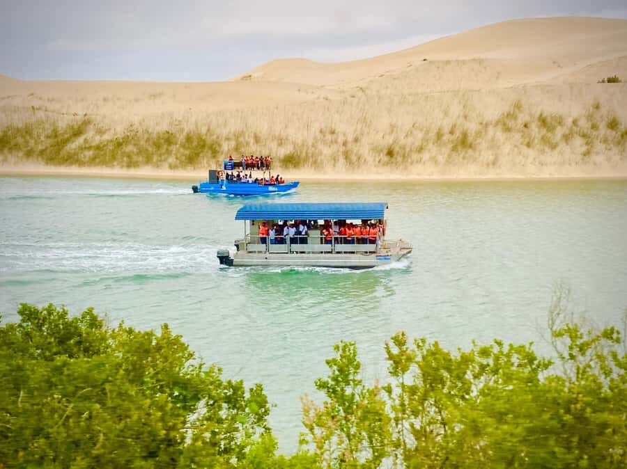 Port Elizabeth: River Cruise on the Sundays River - The highest sand dune stop: climb for the bay views
