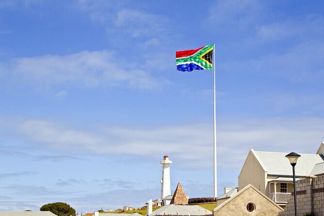 Port Elizabeth Safari and City Tour from Gqeberha - City stops in Port Elizabeth’s center: coffee, crafts, and local hangouts