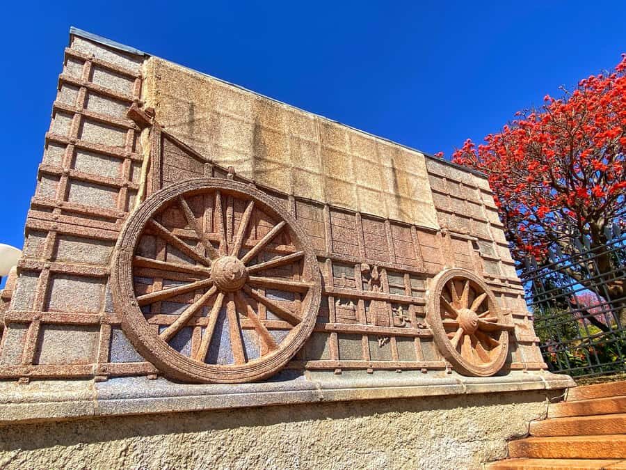 Pretoria: Pretoria City and Lion Park Tour - Paul Kruger House Museum and Pretoria’s Political Pulse