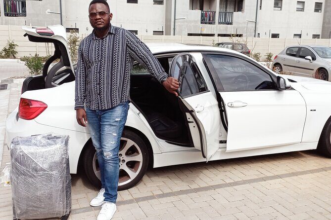 Private Cape Town International Airport Transfer - Price and value: $42.71 per group up to 4