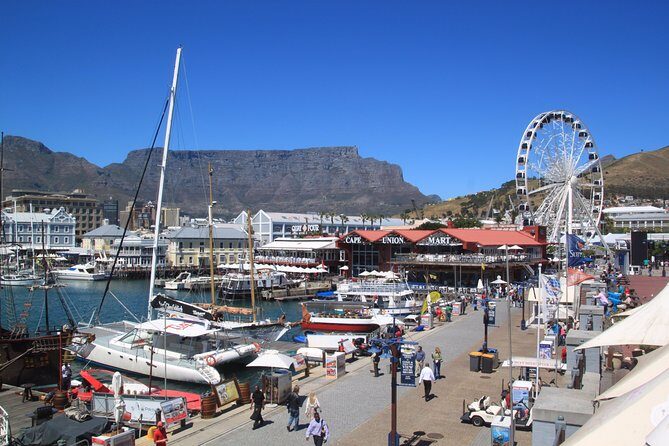Private city tour in Cape Town with pickup - Bo-Kaap: color, photos, and Cape Malay flavors