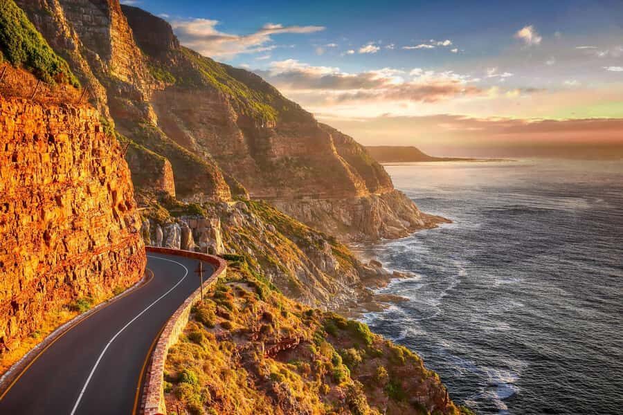 PRIVATE FULL DAY CAPE PENINSULA TOUR - Simons Town Lunch on Your Own, Then Boulders Beach Penguins