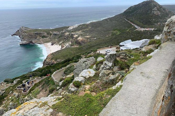 Private Full Day Tour To Cape Point, Penguins With Table Mountain. - Table Mountain: the ticket advantage and the 2-hour reality