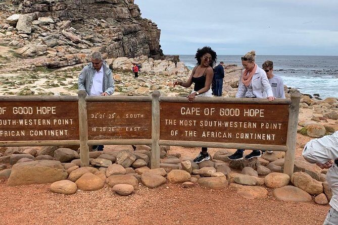 Private Full Day Tour To Cape Point, Penguins With Table Mountain. - Simon’s Town and Boulders Beach: penguins up close (not a zoo vibe)