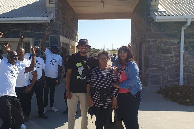 Private Full-Day Tour to Robben Island and Table Mountain - “Private” vs. Shared Reality: How the Group Actually Feels