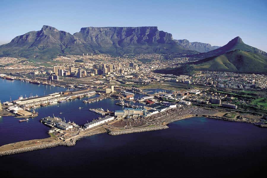 Private Guided Half-Day City Tour with Table Mountain - Key Things You’ll Notice on This Cape Town Half-Day Tour