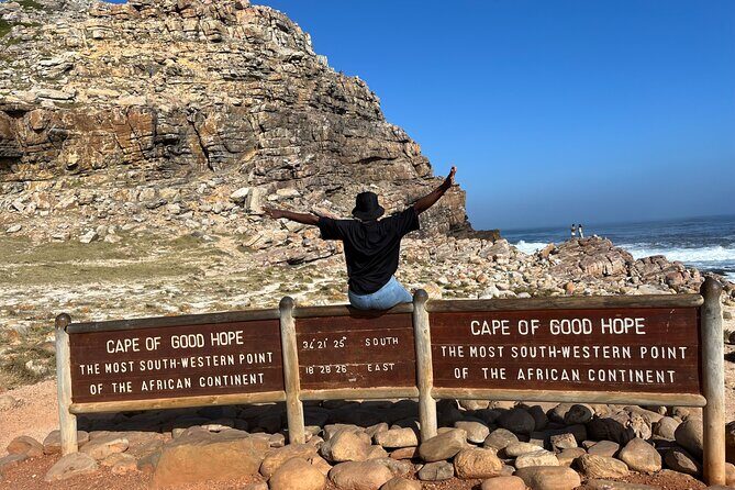Private Guided Tour in Cape of Good Hope and Table Mountain - Bo-Kaap: quick, colorful, and actually meaningful