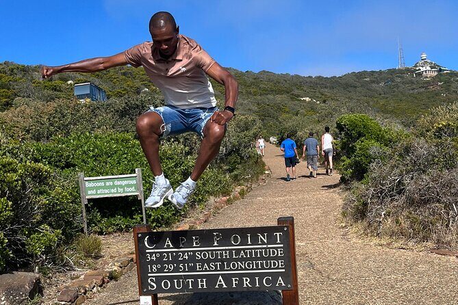 Private Guided Tour to Cape of Good Hope and Penguins Colony - Chapman’s Peak Drive: one of South Africa’s most scenic marine roads