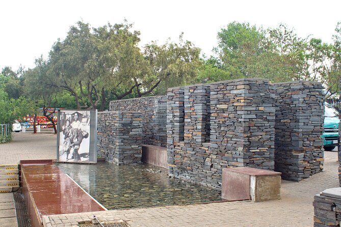 Private Tour of Johannesburg, Soweto and Apartheid Museum - Vilakazi Street in Soweto: the walk that connects 1976 to everyday life