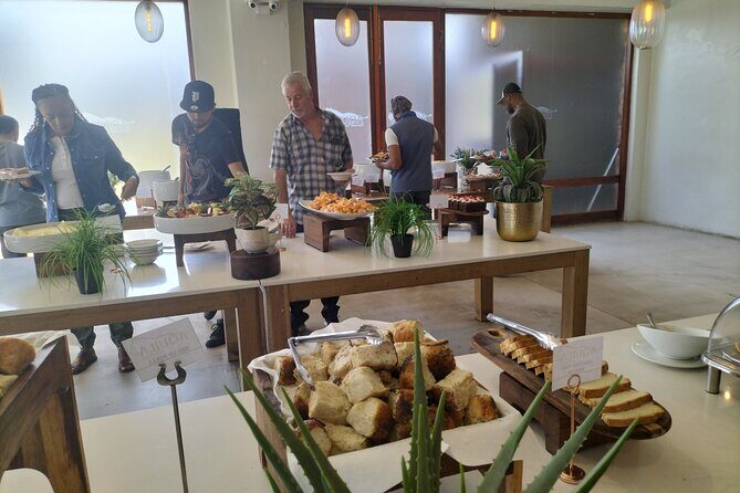 Private Tour to Aquila Game Reserve in Cape Town - see the Big5 - Private tour value: what changes when it’s just your group