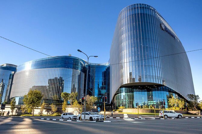 Private Transfer: Tambo Airport JNB to Johannesburg in Luxury Van - Luxury Van Comfort: Mercedes EQV or Mercedes-Benz Class V