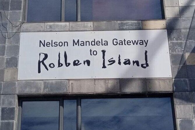 Robben Island and Table Mountain Cableway with Bo-Kaap Day Tour - Who should book this tour (and who might prefer to go solo)