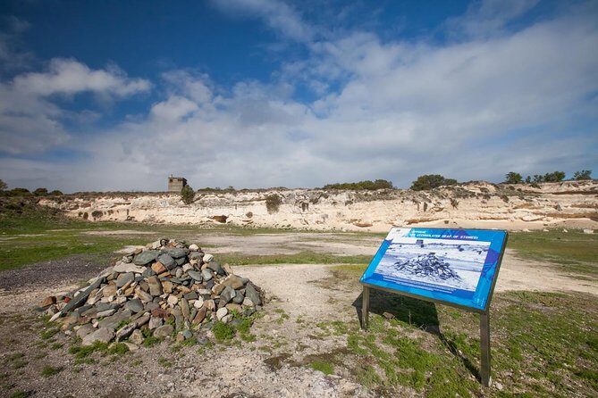 Robben Island & City stops.We confirm tickets by 8h00 am next day - Included Extras: Lunch, Bottled Water, and Helpful Photo Stops