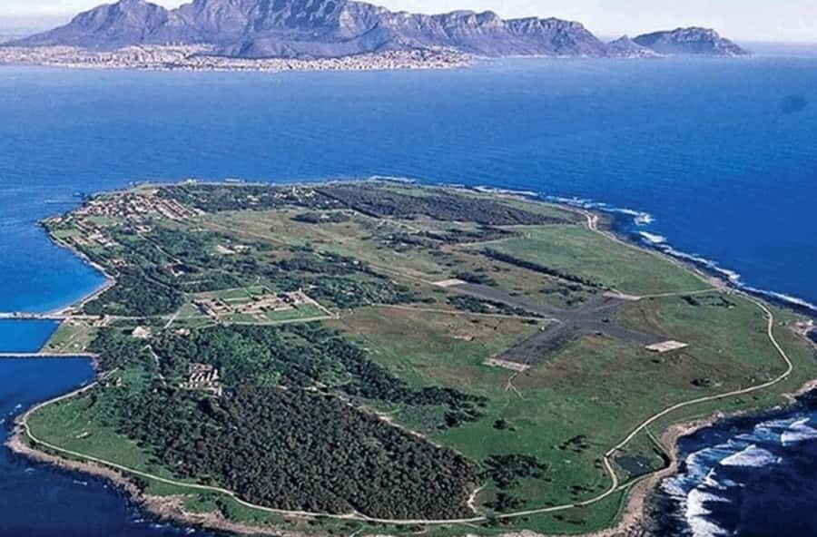 Robben Island Half Day Tour with Pre-Booked Ticket - Book or skip: should you get this Robben Island half-day tour?