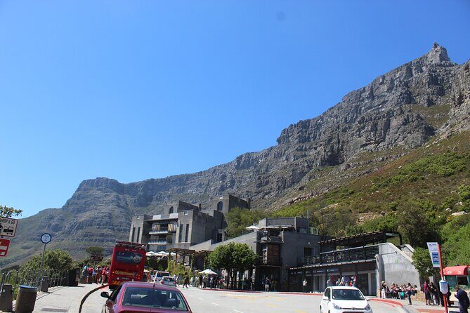 Robben Island Museum Plus Table Mountain National Park & Bo-kaap All Tickets F/d - Diamond Museum Entry: A Small Bonus That Adds Meaning