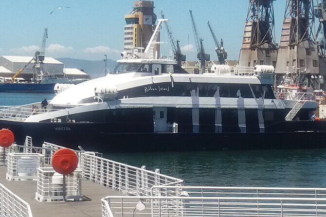 Robben Island Museum Stellenbosch Wineries Plus Ferry Ticket F/D - Cape Town to Stellenbosch: comfort, timing, and the small-group advantage