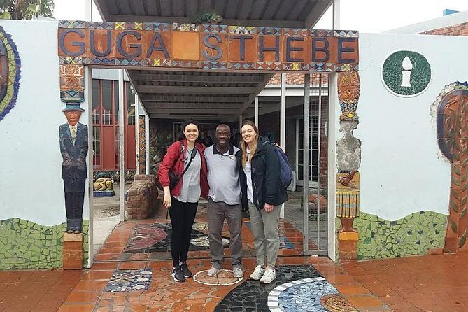 Robben Island Nelson Mandela's Prison Museum + Township Tour incl Ferry Tickets - The guide factor: why this experience lands better with a great host