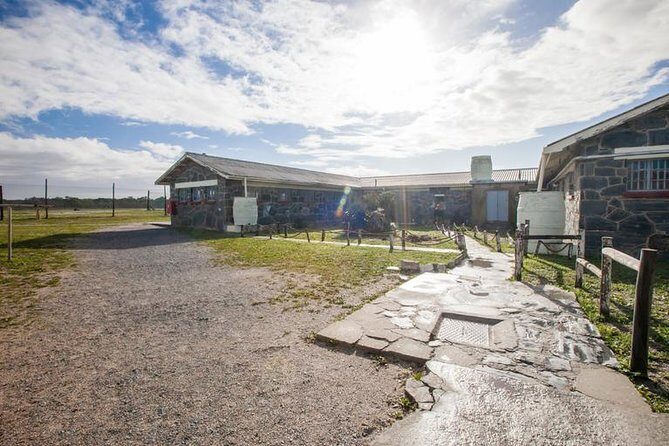 Robben Island & Surprise stops tickets confirm by 8am next day. - Timing, Group Size, and What That Means for You