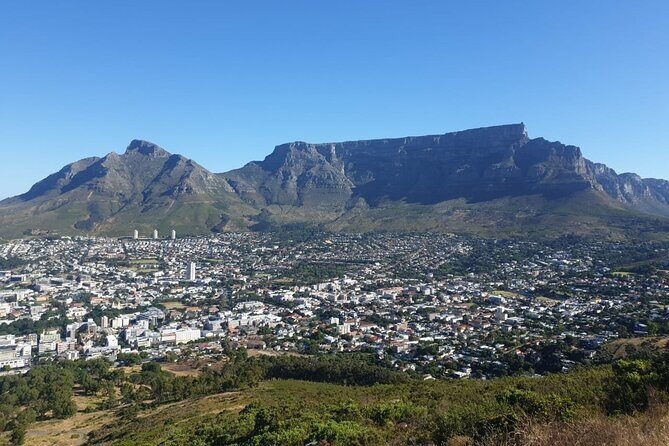 Robben Island Table Mountain and Kirstenbosch Sharing group tour - V&A Waterfront and the ferry to Robben Island: plan for the sea time