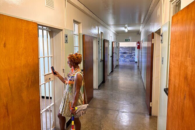 Robben Island & Table Mountain Pre Booked Tickets With Hotel Pick Up & Drop Off - Robben Island and Table Mountain in one day: the logic that works