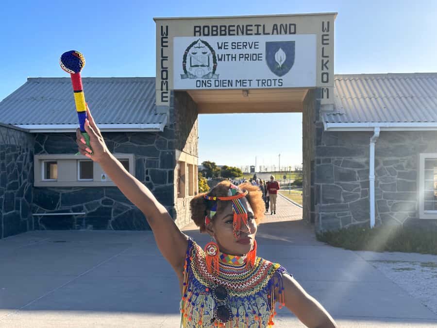 Robben Island Tickets, Penguins, and Private Cape Point Tour - Atlantic Seaboard Drive and Chapman’s Peak: Photos, Pull-Offs, and Fresh Air