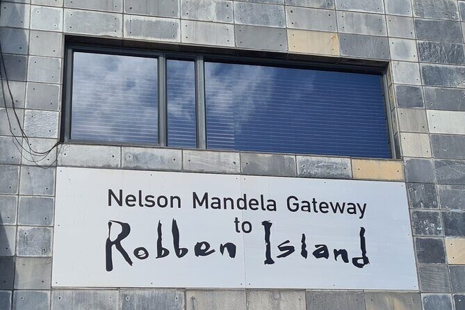 ROBBEN ISLAND with Pre-Booked Tickets Half day tour - Robben Island in a half day: what you’re really signing up for