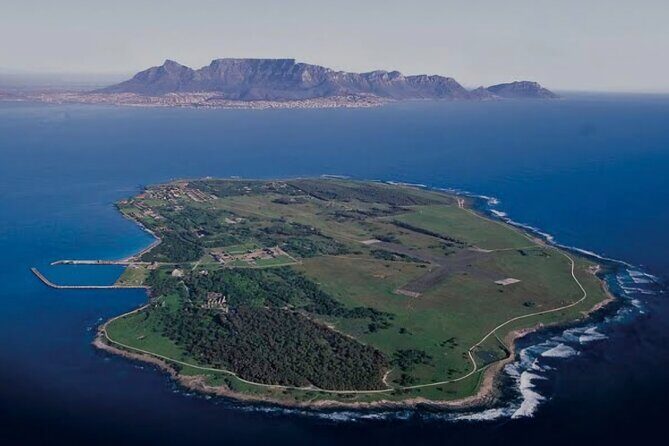 ROBBEN ISLAND with Pre-Booked Tickets Half day tour - The bus tour around the island: seeing what you can’t easily reach